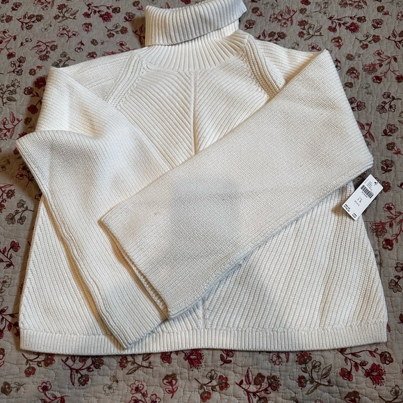 Anthropologie Turtleneck Sweater - Picture 6 of 6